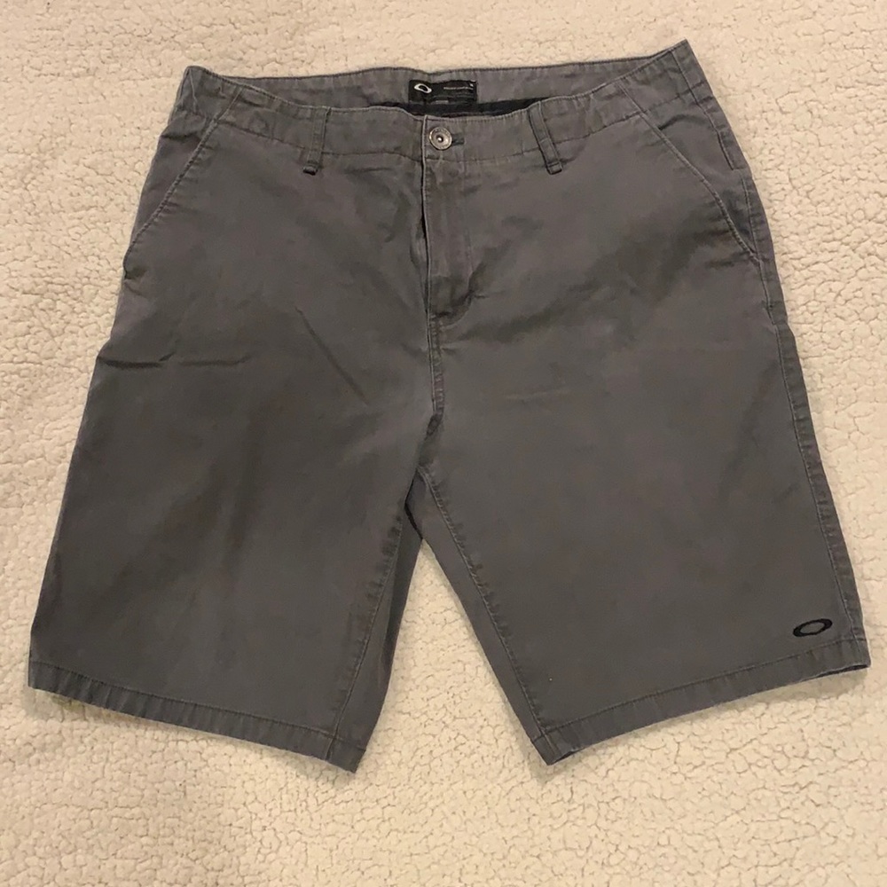 Gray Oakley shorts, size 36